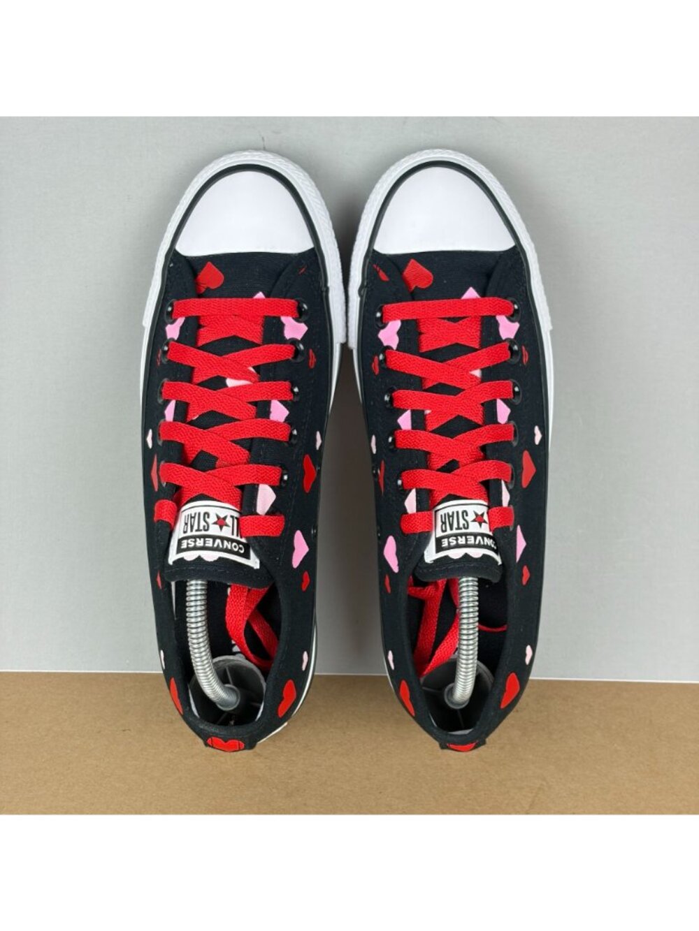 Converse Chuck Taylor All Star Heart Print Sneakers Womens 7 Black Pink Red - Picture 9 of 10